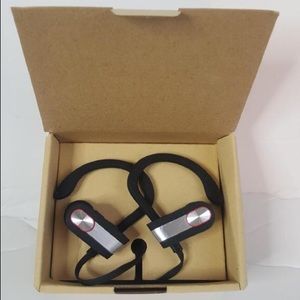 Blue tooth headphones $15 TODAY ONLY !!